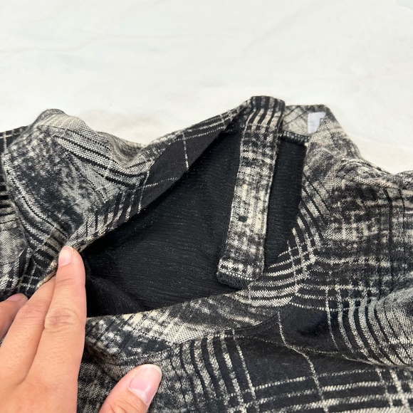 BCBGENERATION PLAID LONG SLEEVE DRESS - Picture 5 of 10